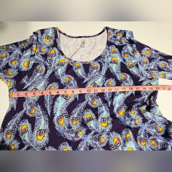 Blue Peacock Theme Lularoe Perfect Tee Women's Size Large‎ - Picture 5 of 5